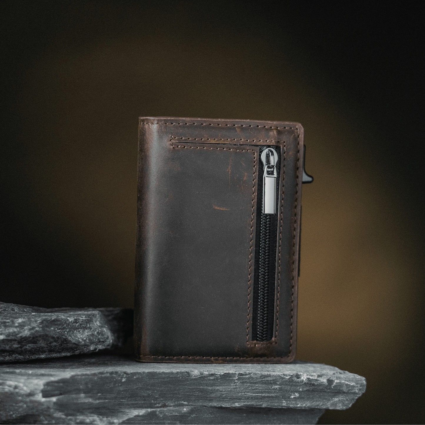 SecureLux Wallet – Protección RFID y Elegancia Moderna Voranex™
