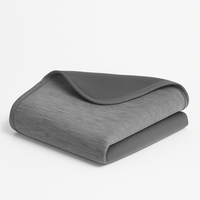 Gris oscuro